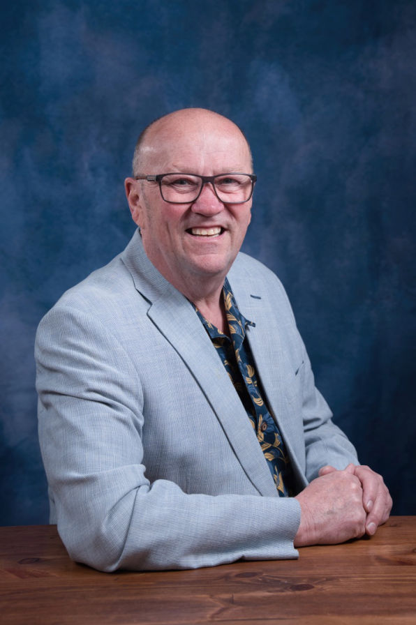 Male corporate headshot taken at JPH Studio